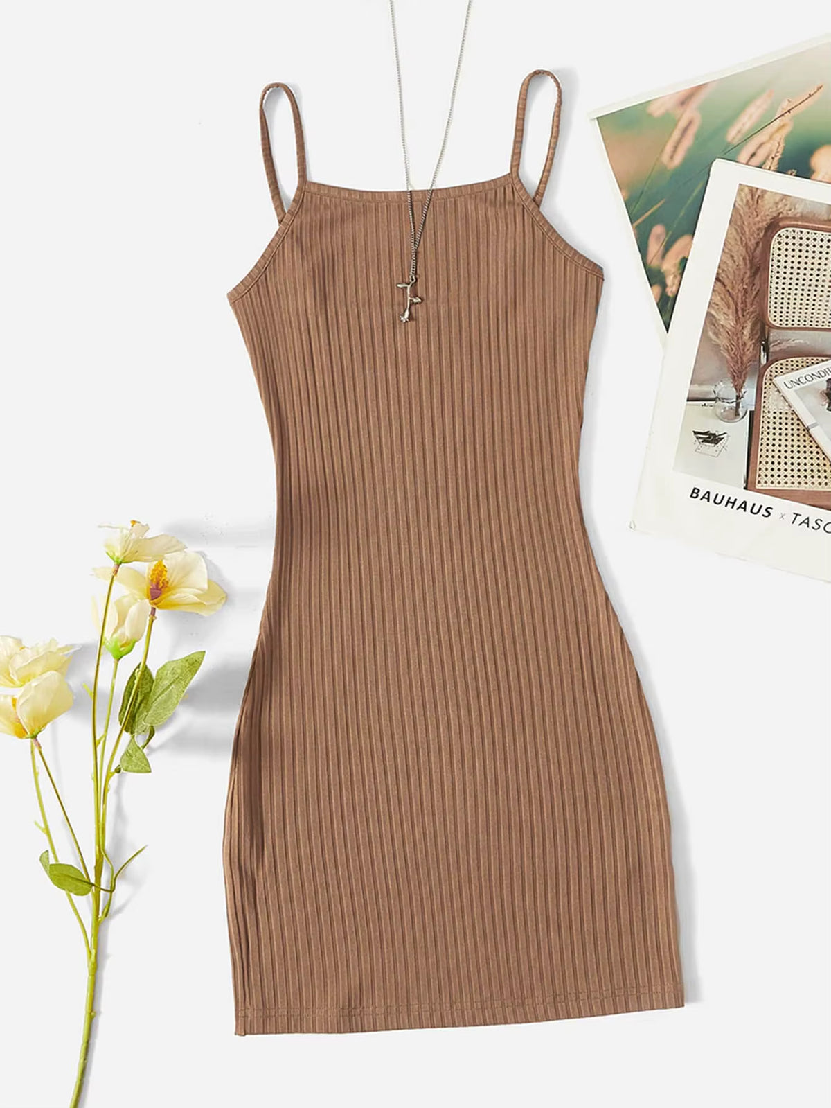 The New European and American Style Spice Girl Skinny-Wrapped Hip Dress Is Pure Wind Flat Halter Dress